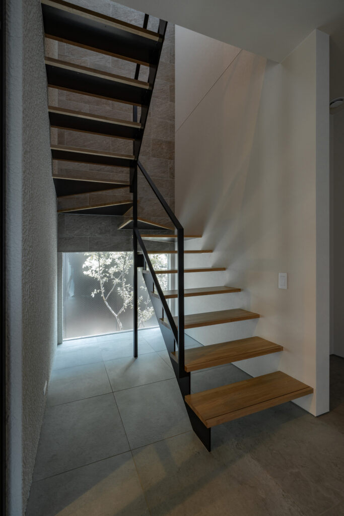 rivet20250527-084